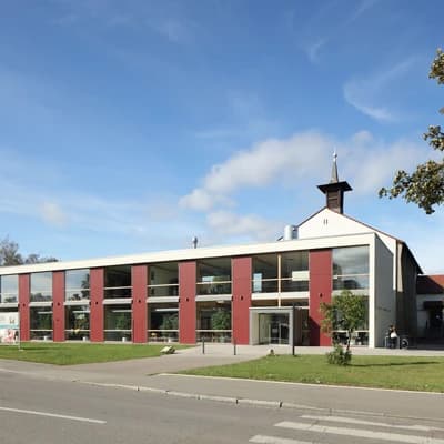 Friedenskirche Neu-Ulm, hier finden teilweise 24 Stunden Gebete statt